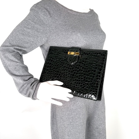 Vintage Salvatore Ferragamo Dark Green Croc Embossed Crossbody Clutch Chain Bag - Picture 4 of 15